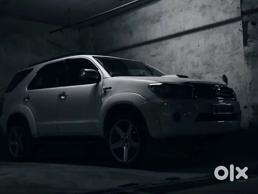 Toyota Fortuner 2011 Diesel Well Maintained