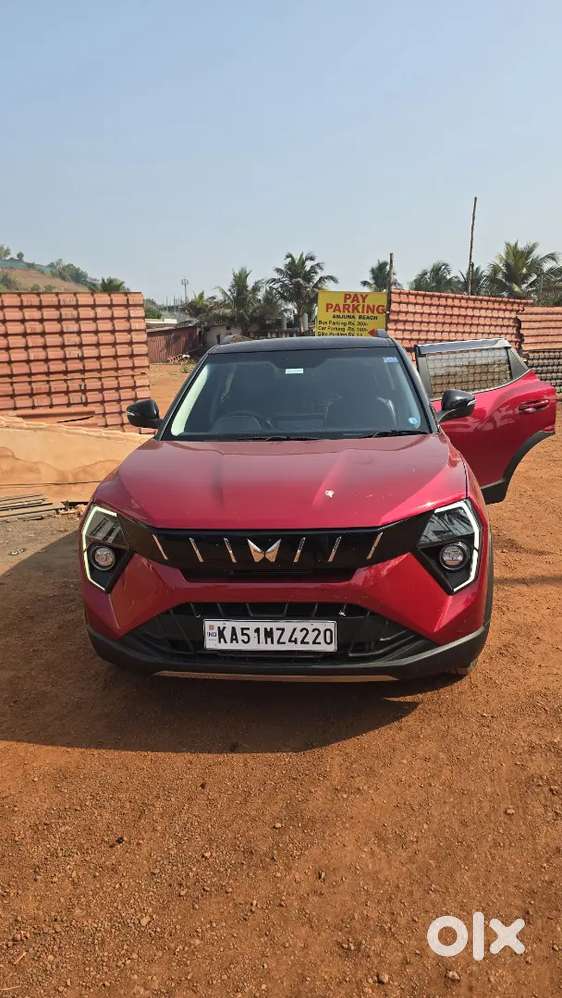 Mahindra Xuv 3xo Petrol 2025