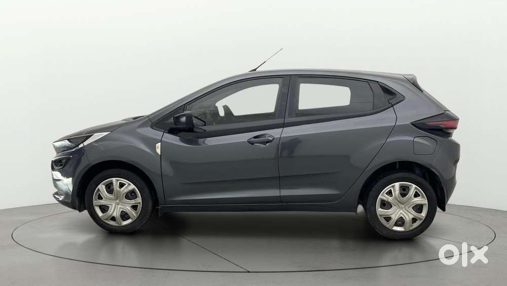 Tata Altroz 1.2 Xm Plus, 2022, Petrol