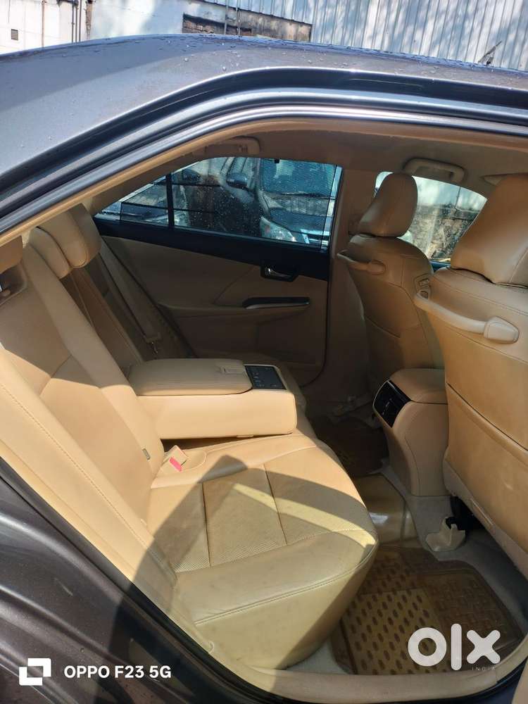 Toyota Camry 2.5l Automatic, 2015, Cng & Hybrids