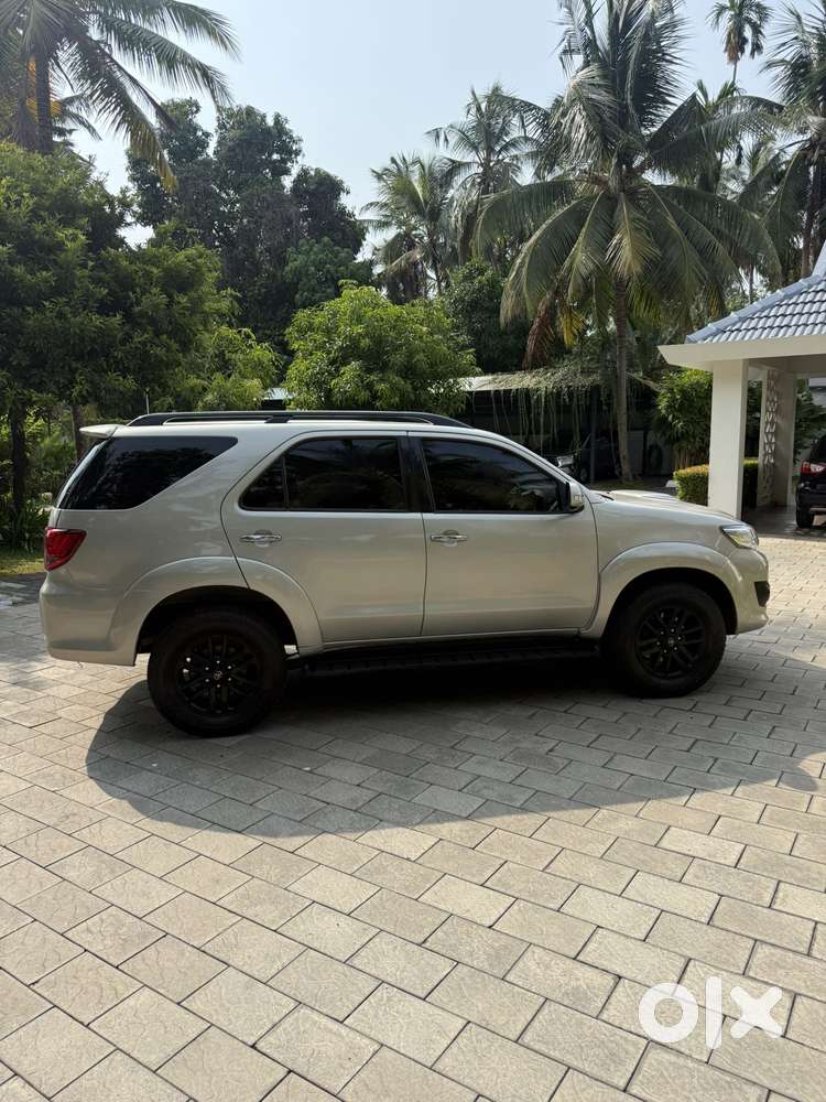 Toyota Fortuner 3.0 4x2 Automatic, 2012, Diesel