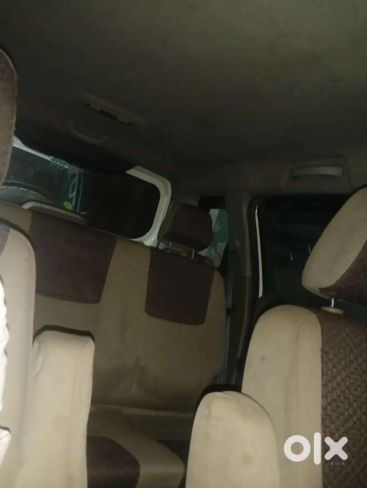 Mahindra Tuv 300 2016 Diesel 80000 Km Driven