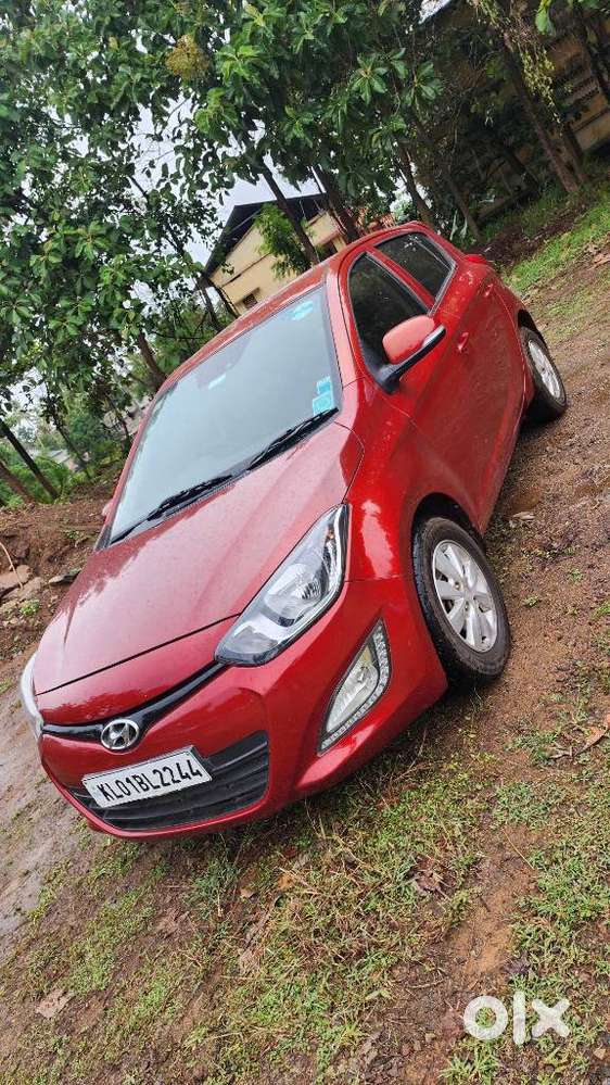 Hyundai I20 Sportz At 1.4, 2013, Petrol