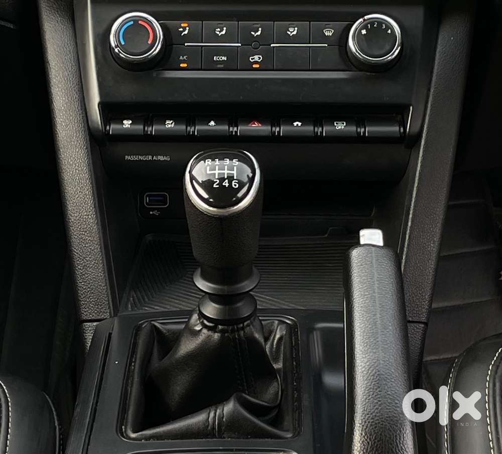 Mahindra Xuv700 Petrol Manual 2022