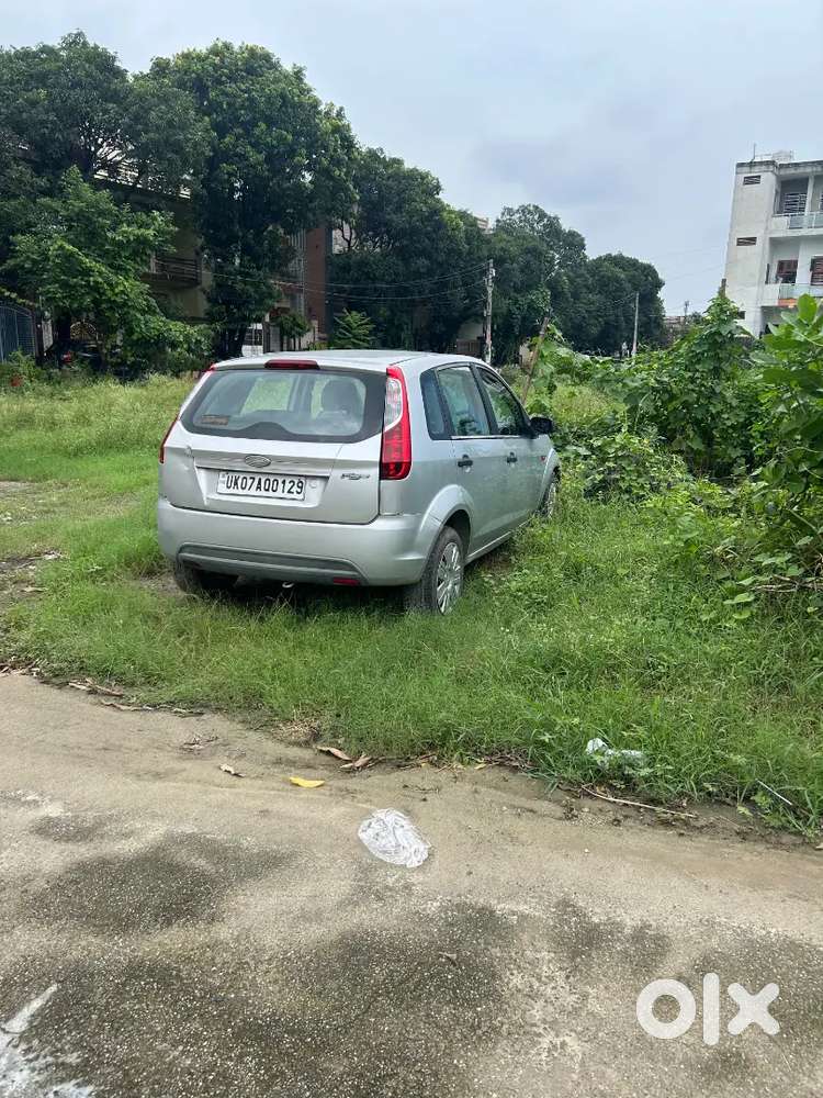 Ford Figo Petrol Exi 2012