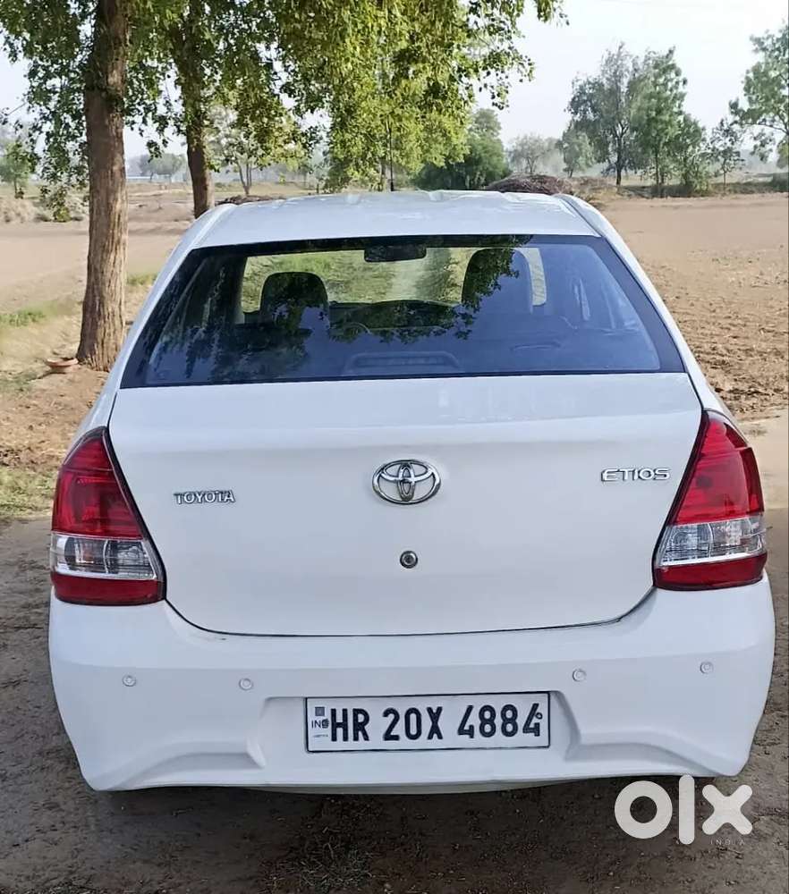 Toyoto Etios 2012 Model