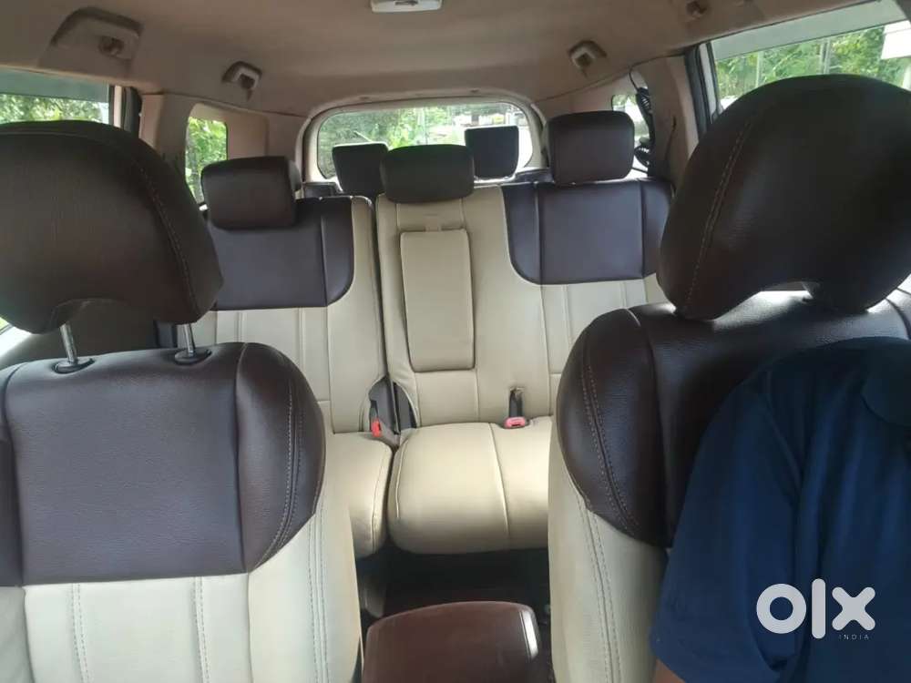 Well Maintained Mahindra Xuv500 2014 Diesel Manual