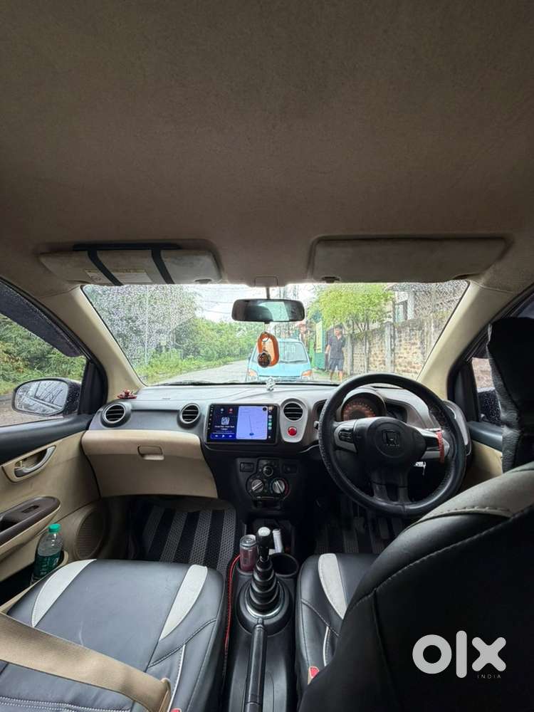 Honda Brio 2011 Petrol Well Maintained