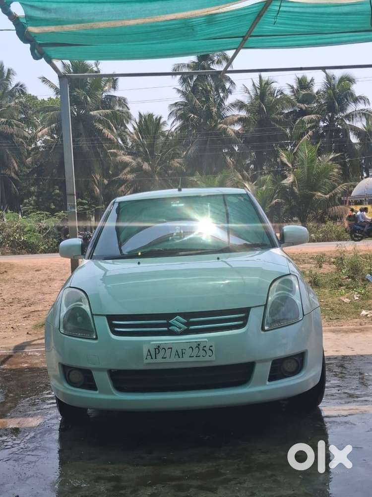 Maruti Suzuki Swift Dzire 2010 Petrol Well Maintained