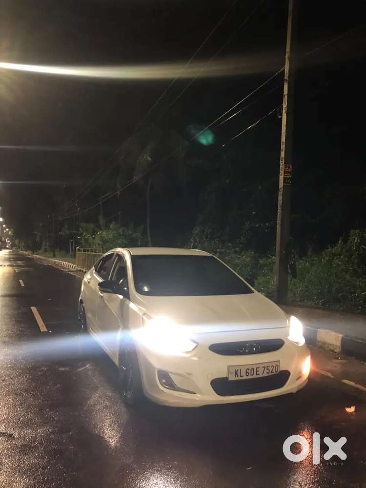 Hyundai Verna 1.6 Sx 2012