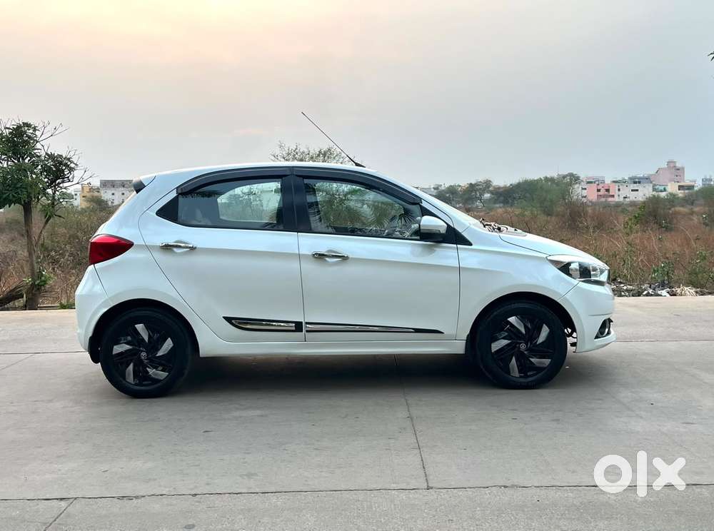 Tata Tiago Xz, 2017, Petrol