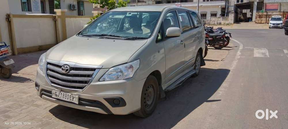 Toyota Innova 2015 Model Diesel Well Maintained