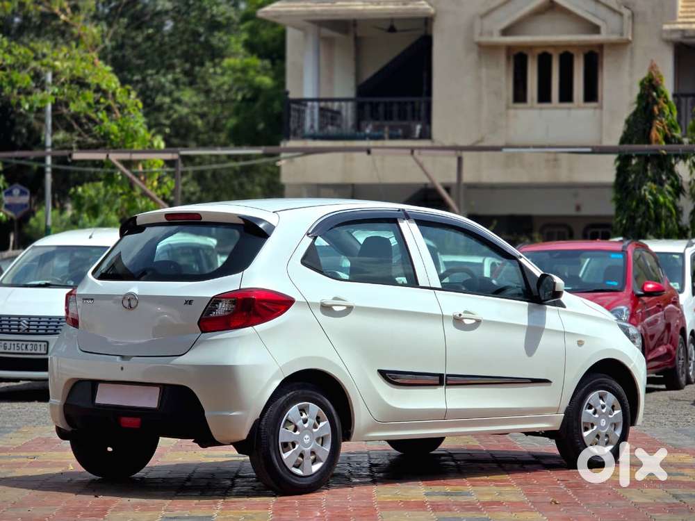 Tata Tiago Xe, 2018, Petrol
