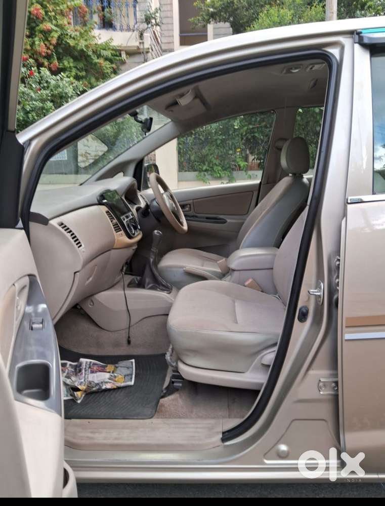Toyota Innova 2.5 G (diesel) 7 Seater, 2011, Diesel