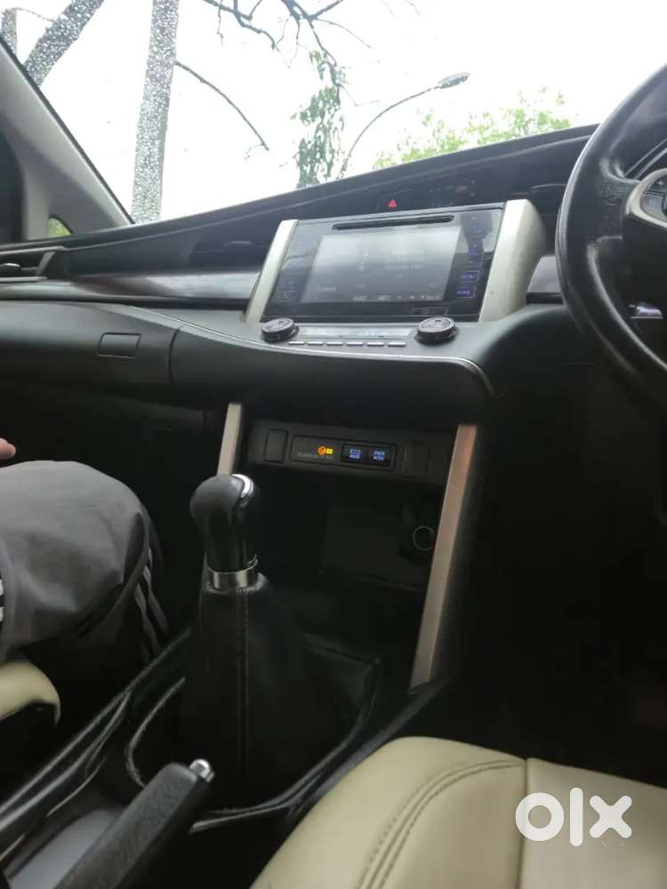 Toyota Innova Crysta 2018 Diesel 165000 Km Driven