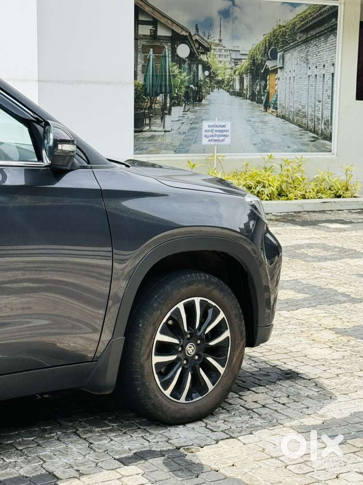 Toyota Urban Cruiser 1.5 Premium Grade At, 2022, Petrol