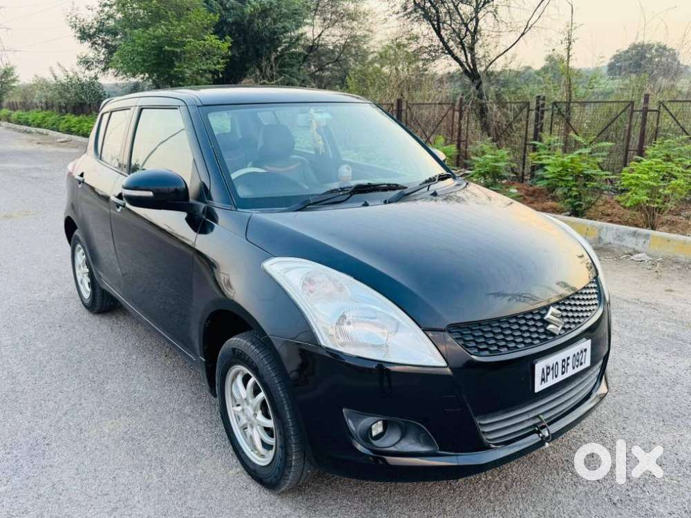 Maruti Suzuki Swift Vxi + Manual, 2013, Petrol