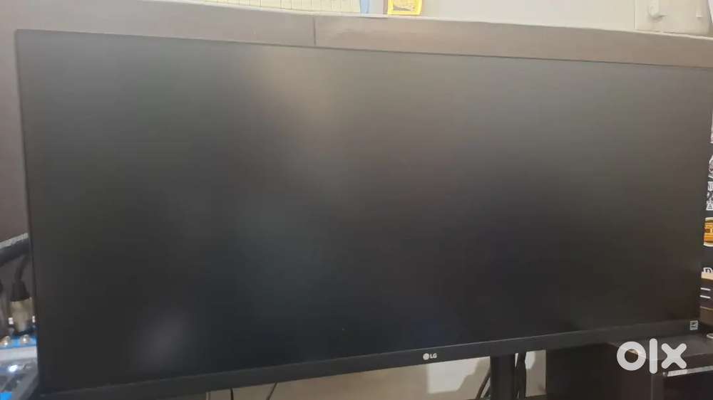 LG Ultrawide 34inch Monitor Screen