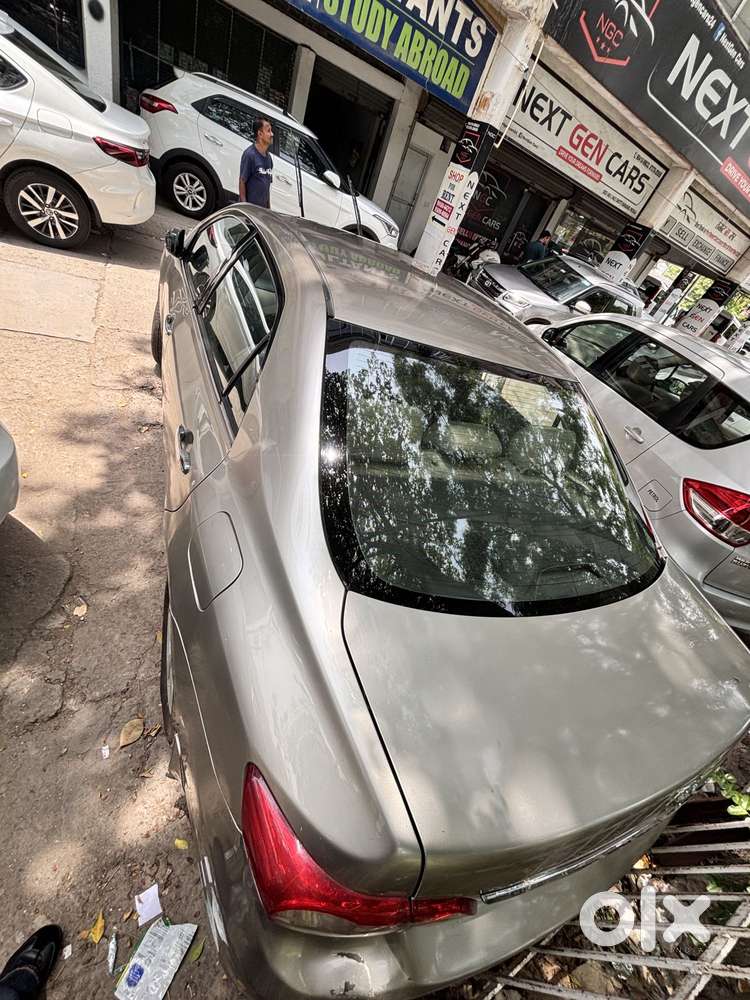 Toyota Corolla Altis G, 2012, Diesel