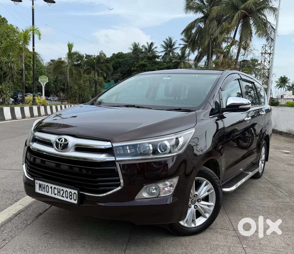 Toyota Innova Crysta 2.8 Zx At 7 Seater, 2016, Diesel