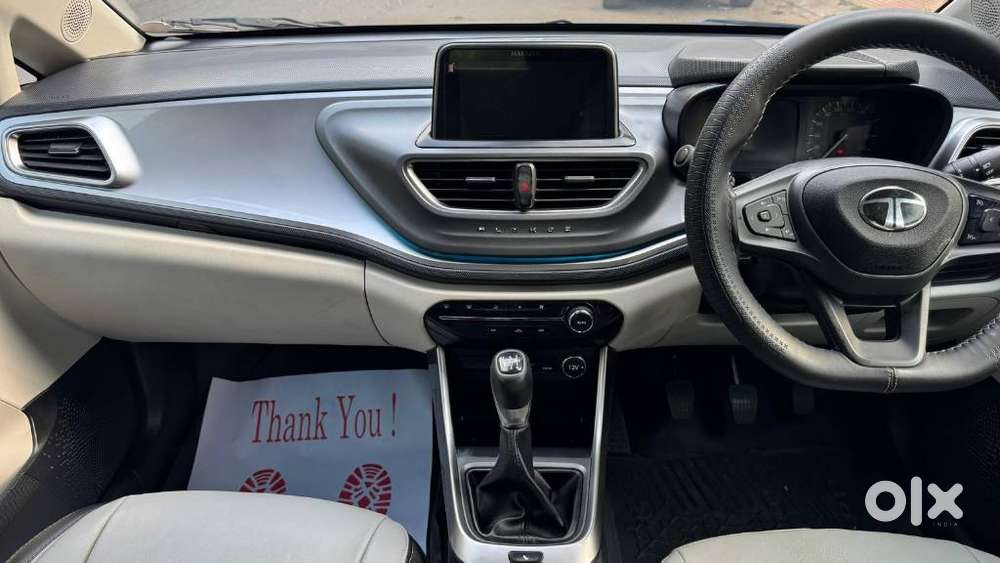 Tata Altroz Xz, 2025, Petrol