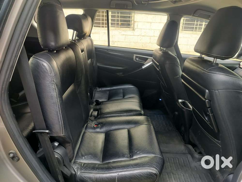 Toyota Innova Crysta 2.4 Vx Mt 8s, 2016, Diesel