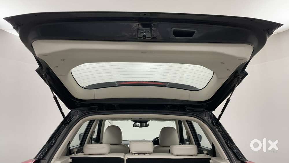 Mahindra Xuv300 W8 Option, 2022, Petrol