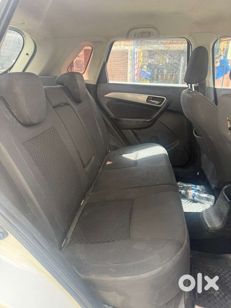 Maruti Brezza Diesel (2018 Oct)