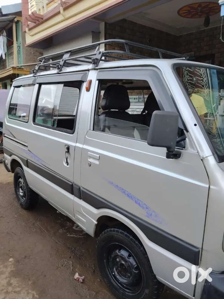 Maruti Suzuki Omni 5-seater 2006