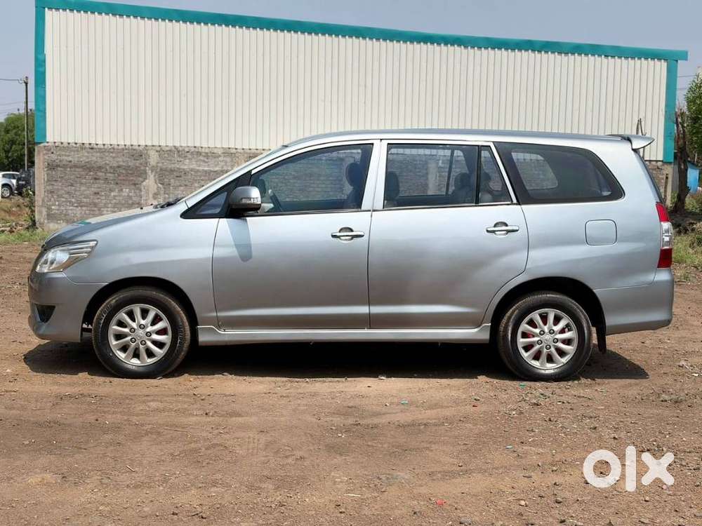Toyota Innova 2009-2011 2.5 Vx 8 Str Bsiv, 2012, Diesel