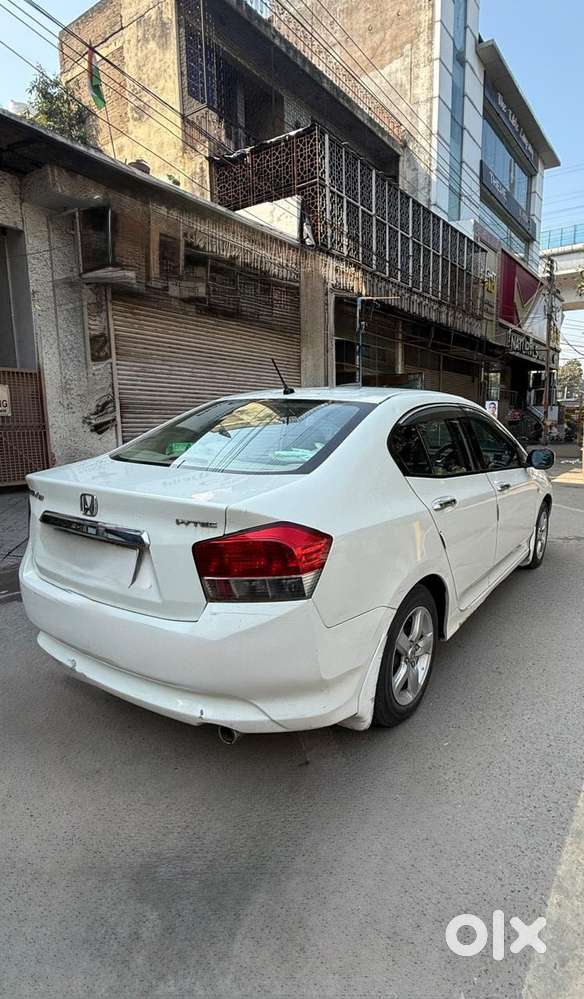 Honda City V Mt Exclusive, 2011, Petrol