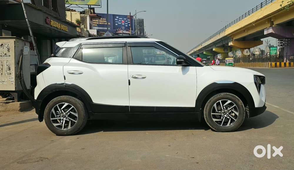 Mahindra Xuv 3xo Ax5 Ds Mt, 2025, Diesel