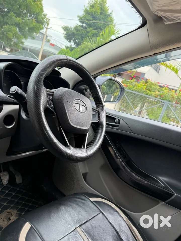 Tata Nexon 1.2 Revotron Xt Plus, 2020, Petrol