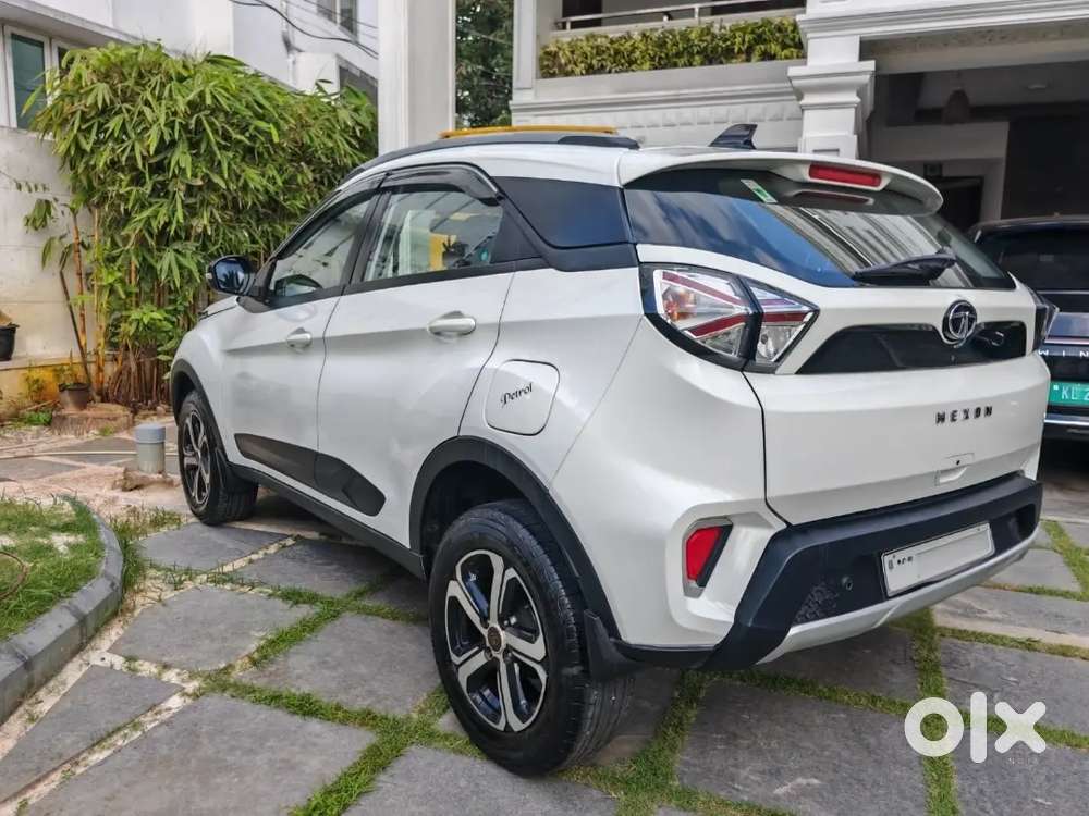 Tata Nexon 1.2 2023 Manual Petrol