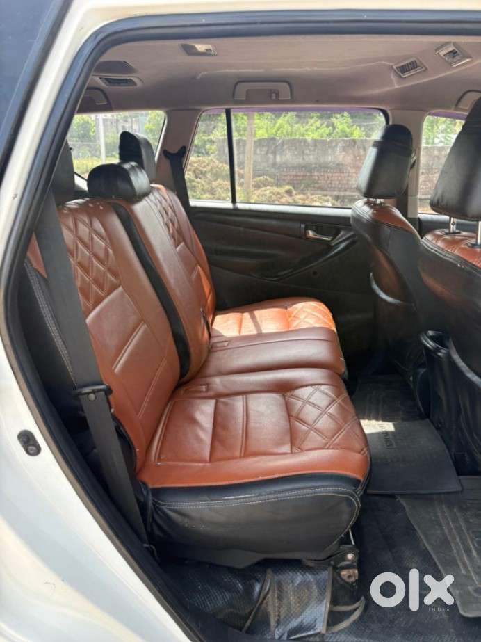Toyota Innova Crysta 2.7 Gx Mt 8s, 2017, Diesel