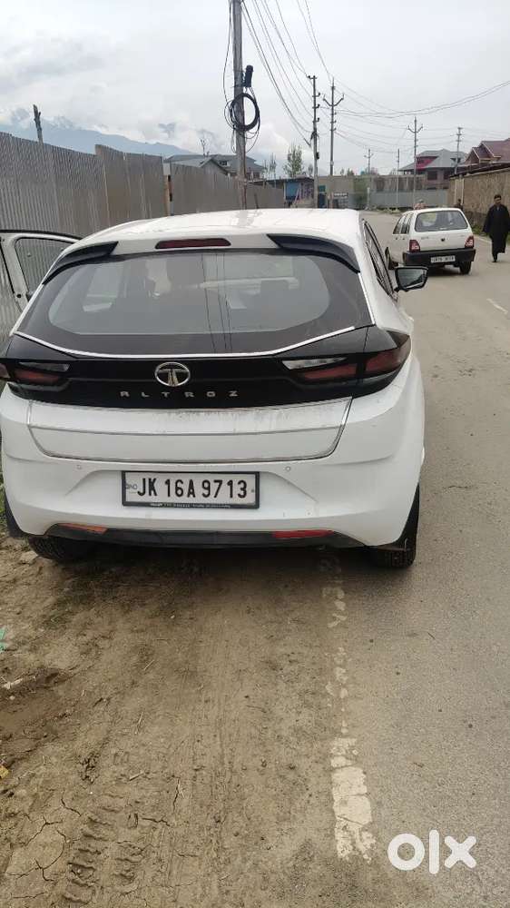 Tata Altroz Xm