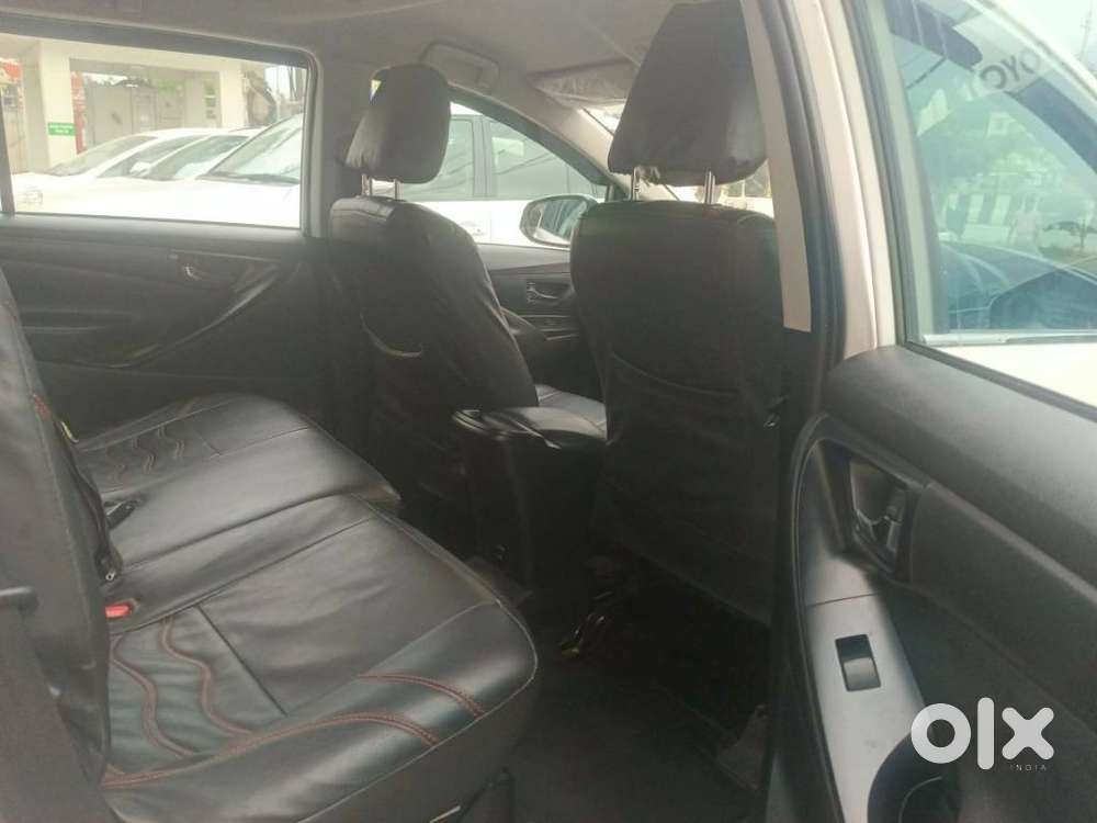 Toyota Innova Crysta 2.4 Gx Mt 8s, 2023, Diesel