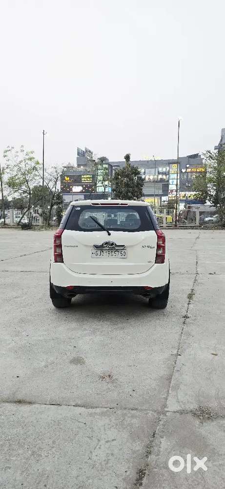 Mahindra Xuv500 2014 Diesel 85000 Km Driven