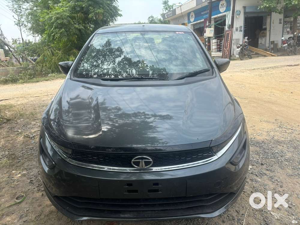 Without Any Single Scratch .single Hand Car And New Ceat Tyres With Wa