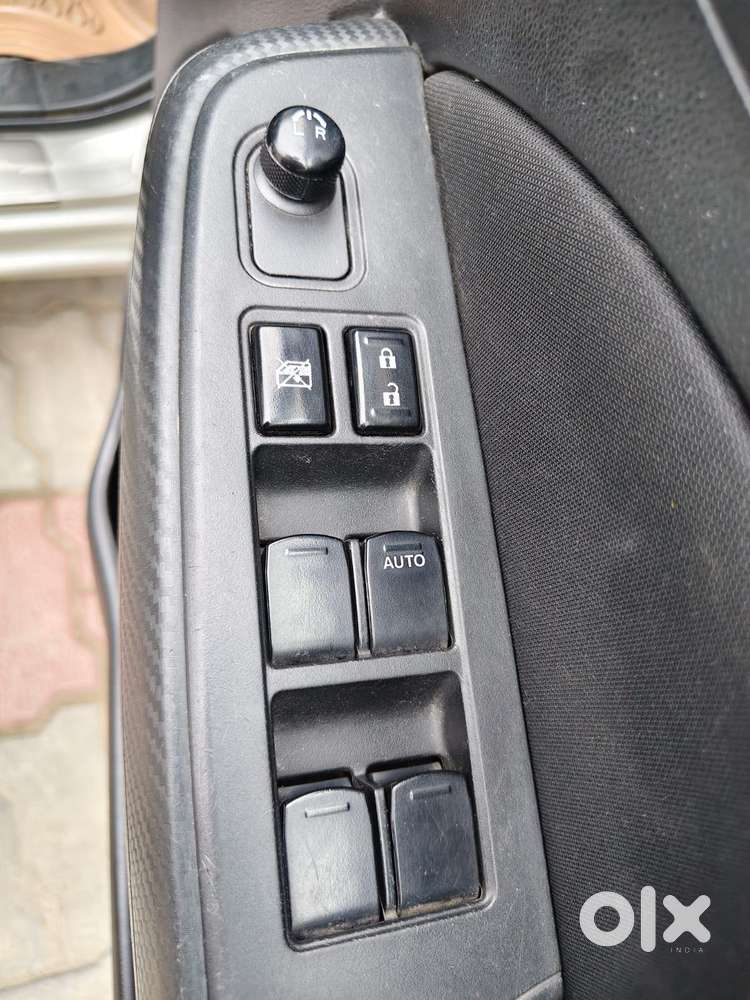 Maruti Suzuki Swift Vxi Ags, 2021, Petrol