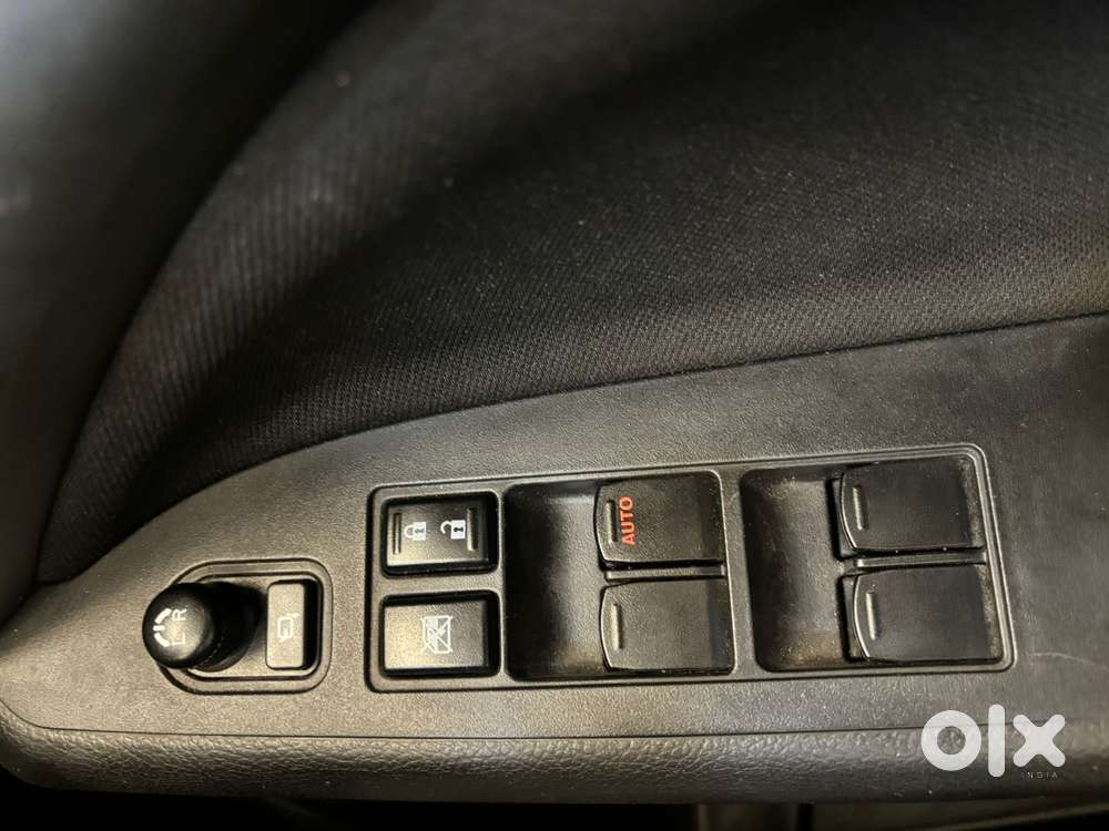 Maruti Suzuki Brezza 1.5 Vxi Smart Hybrid, 2024, Petrol