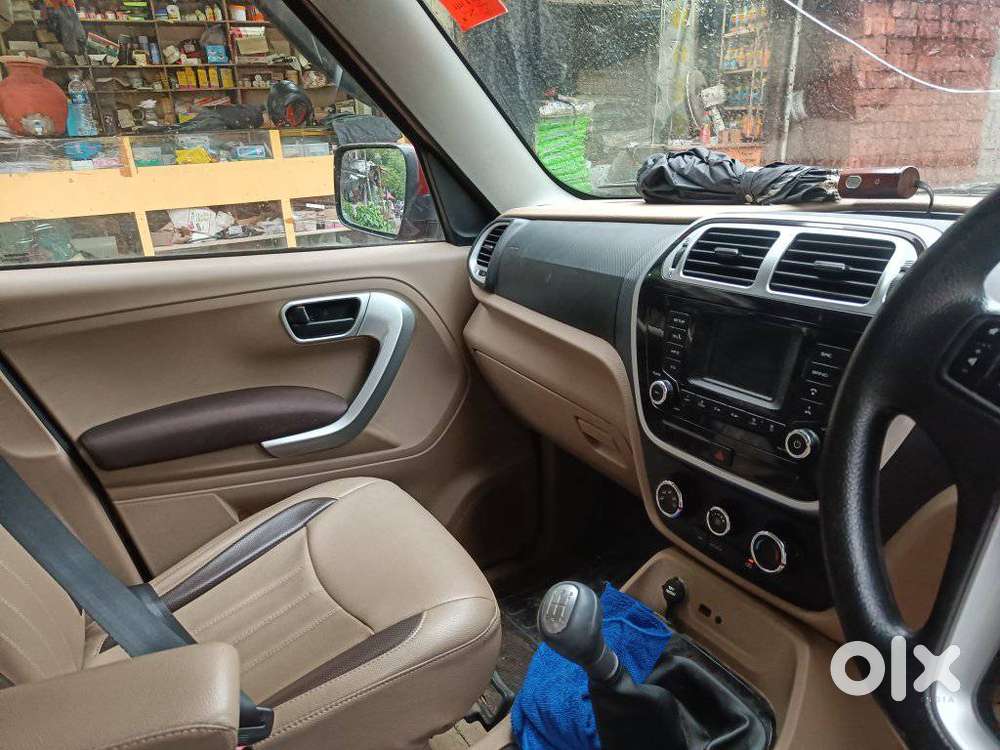 Mahindra Tuv 300 T8, 2015, Diesel