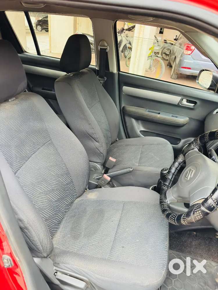 Maruti Suzuki Swift Vdi Diesel 2011 2nd Owner 133477 Km 285000 Negotia