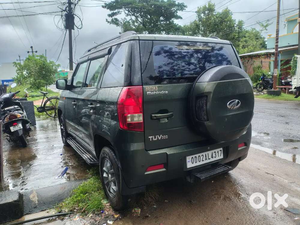 Mahindra Tuv 300 (2018)