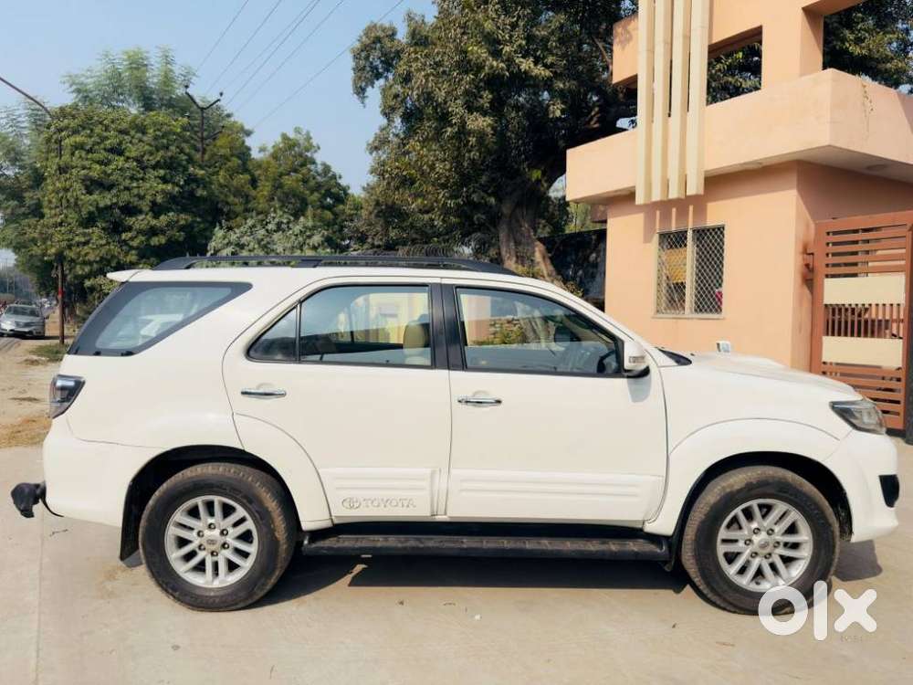 Toyota Fortuner 3.0 4x4 Manual, 2013, Diesel