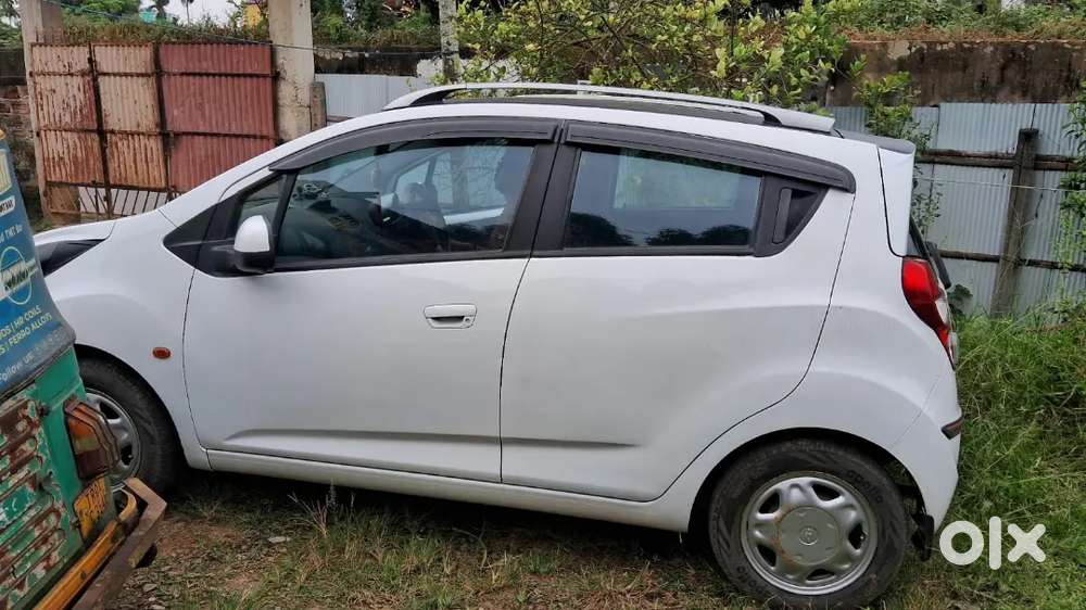 Chevrolet Beat 2015 Petrol