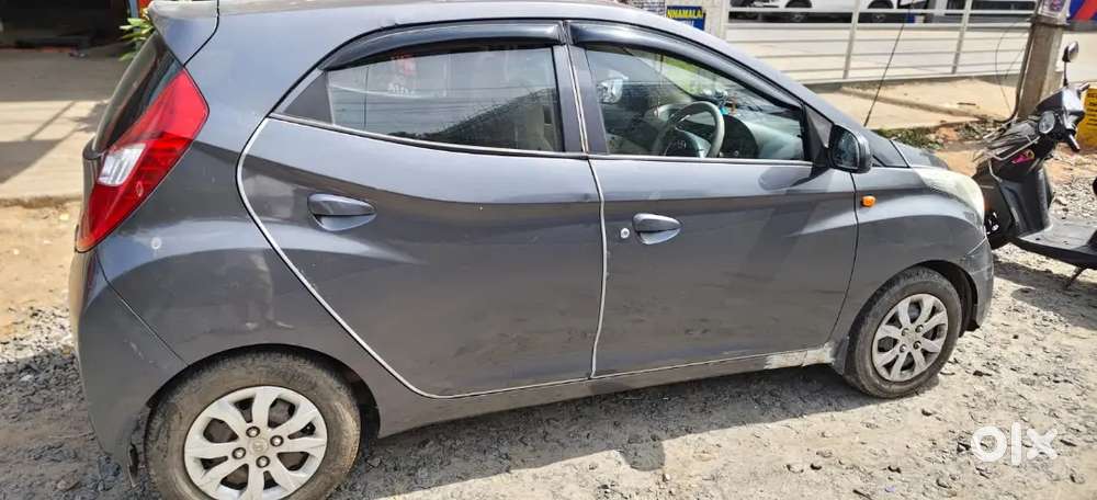 Hyundai Eon Magna 2015