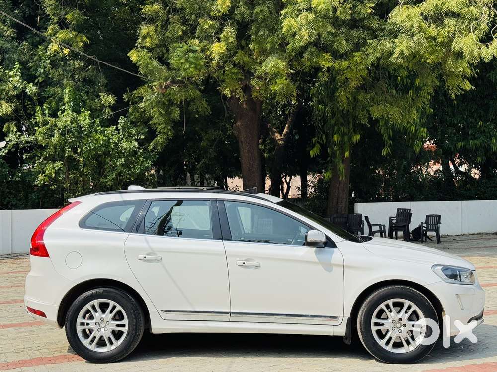 Volvo Xc60 D5 Awd Automatic, 2016, Diesel
