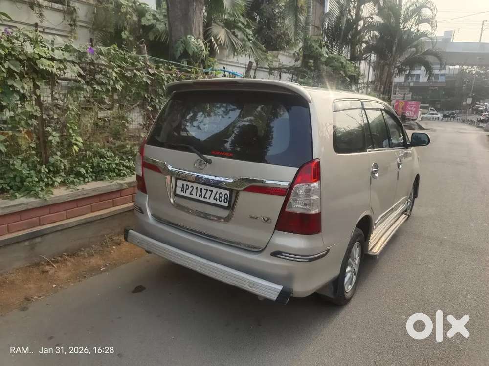 Toyota Innova 2014 Diesel Well Maintained