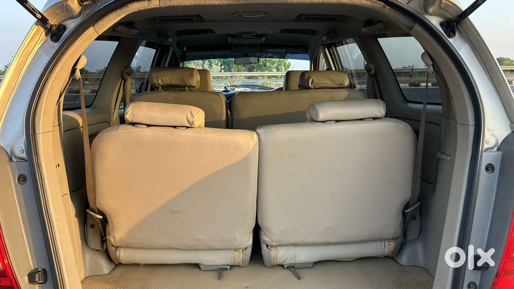 Toyota Innova 2012-2013 2.5 E Diesel Ms 7-seater, 2012, Diesel